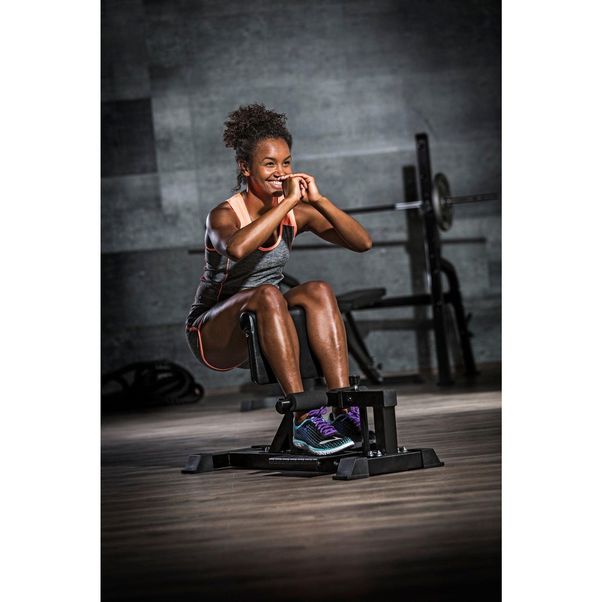 Kniebeugentrainer SISSY SQUAT BENCH Schwarz - Gorilla Sports Schweiz