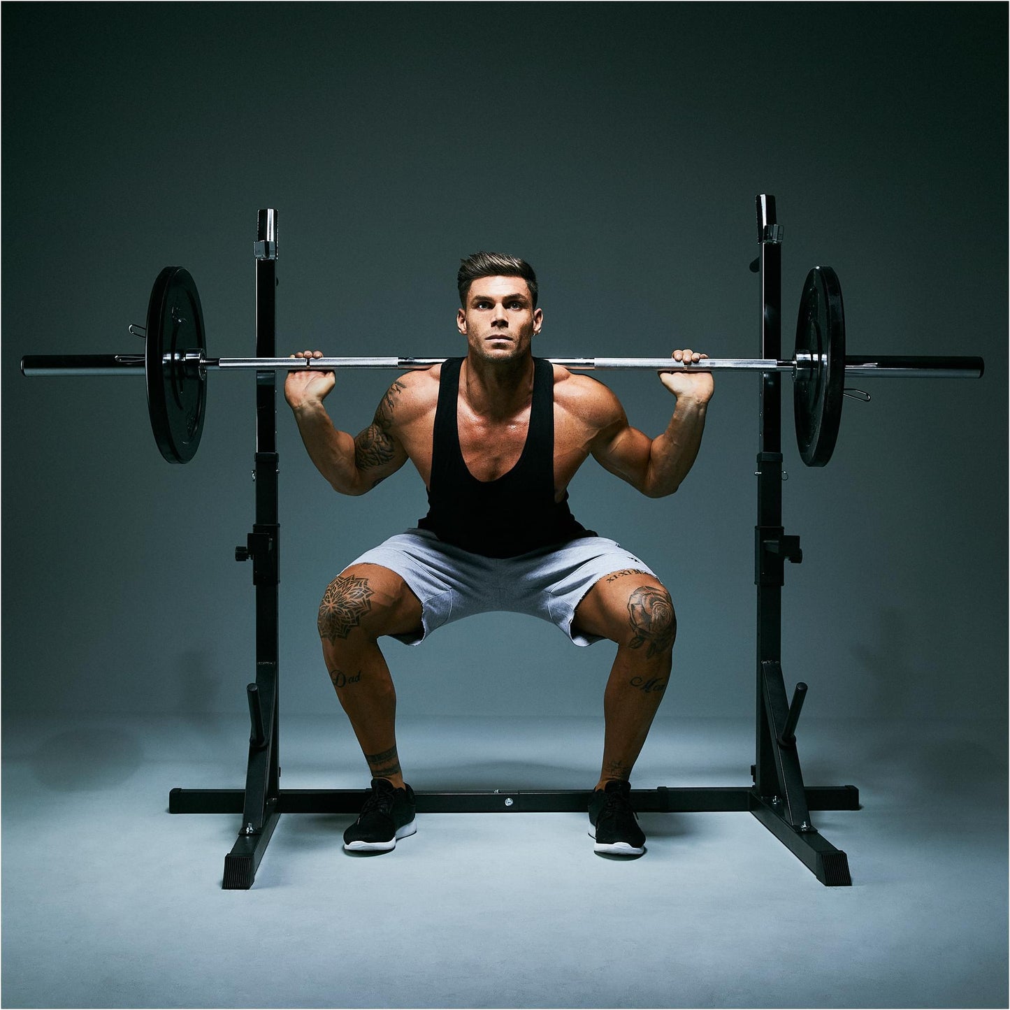 Squat Rack Schwarz - Gorilla Sports Schweiz