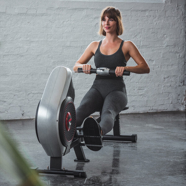 Ruderzugmaschine RW 500 mit Handpulsmessung - Gorilla Sports Schweiz