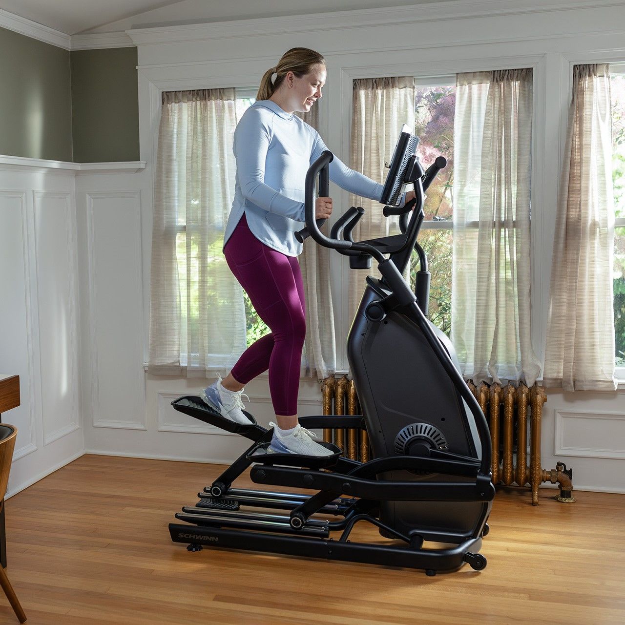 590E Elliptical Trainer